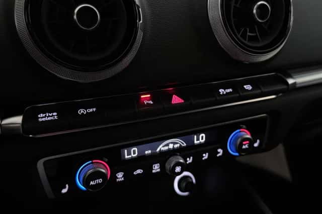Audi A3 (2019) thumbnail 36