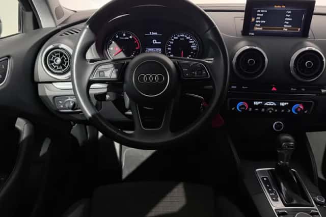 Audi A3 (2018) thumbnail 16