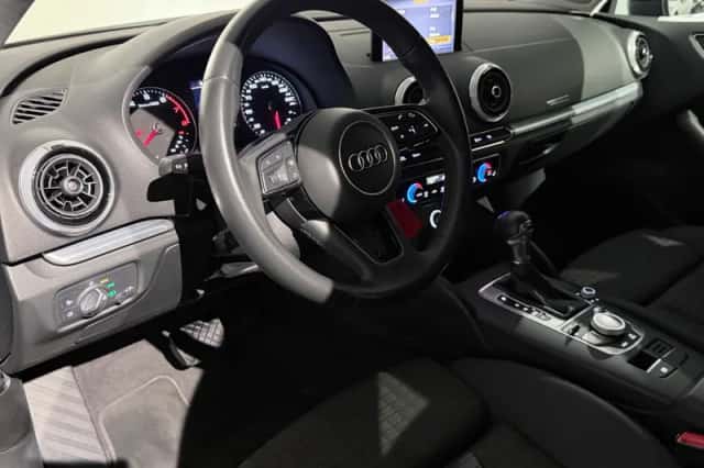 Audi A3 (2018) thumbnail 25