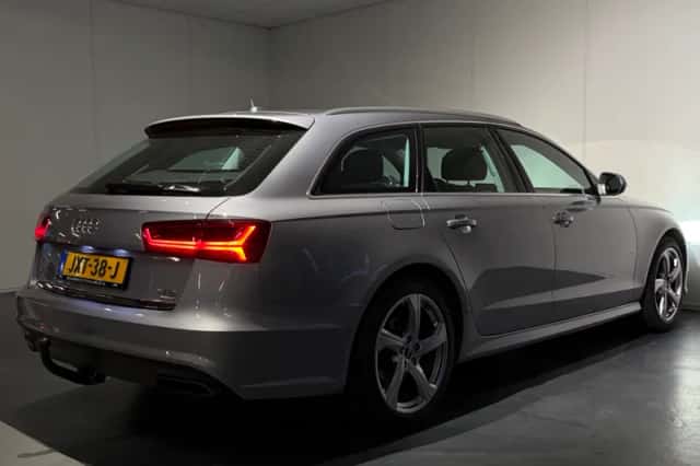 Audi A6 (2016) thumbnail 3