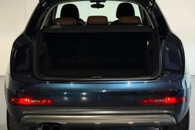 Audi Q3 (2013) thumbnail 8