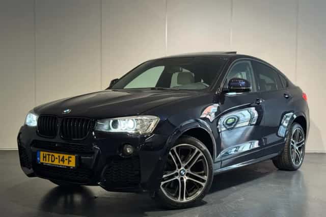 BMW X4 (2017) thumbnail 1