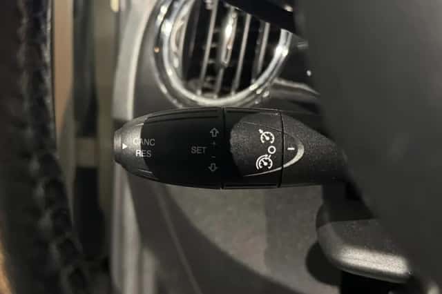 Fiat 500 (2019) thumbnail 34