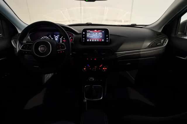 Fiat Tipo (2017) thumbnail 2