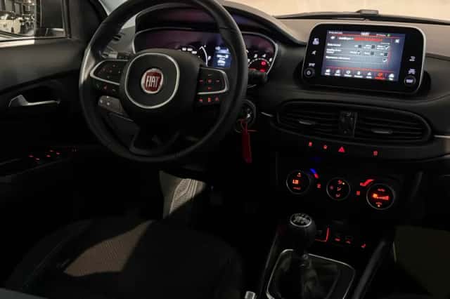 Fiat Tipo (2017) thumbnail 17