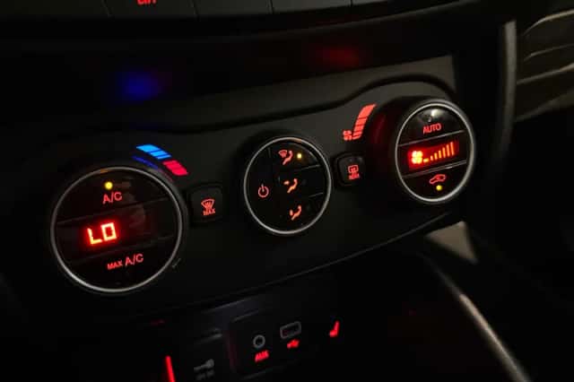 Fiat Tipo (2017) thumbnail 35
