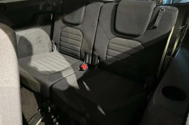 Ford Galaxy (2017) thumbnail 6
