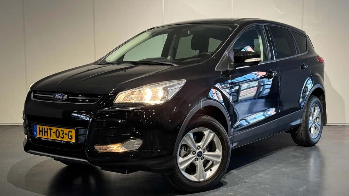Ford Kuga (2015) — foto 1