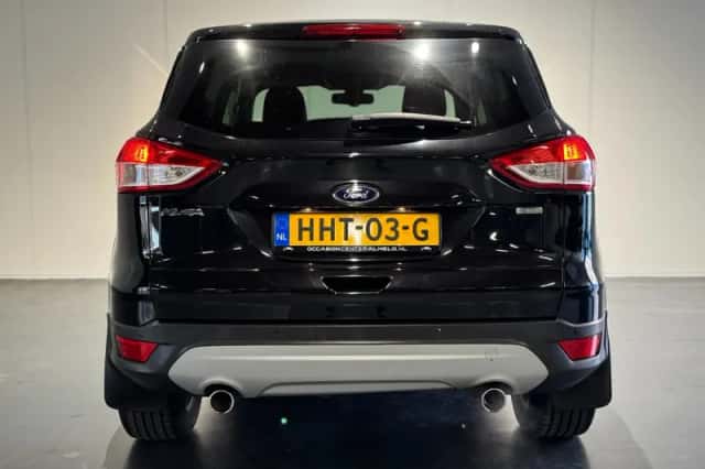 Ford Kuga (2015) thumbnail 11