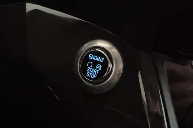 Ford Kuga (2015) thumbnail 33