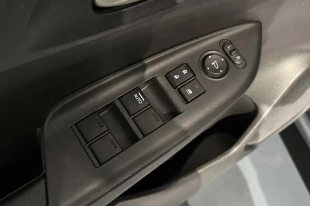 Honda Jazz (2018) thumbnail 25