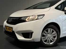 Honda Jazz (2016) thumbnail 3