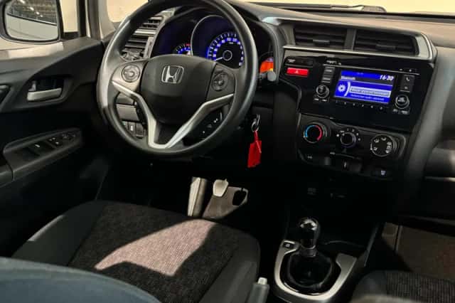Honda Jazz (2016) thumbnail 10