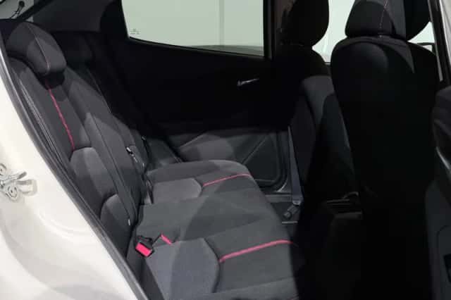 Mazda 2 (2015) thumbnail 26