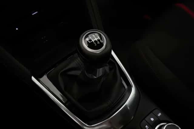 Mazda 2 (2015) thumbnail 32