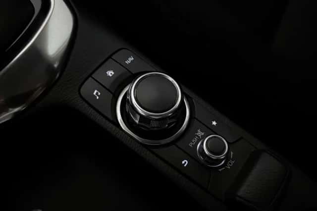 Mazda 2 (2015) thumbnail 33
