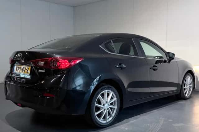 Mazda 3 (2014) thumbnail 3