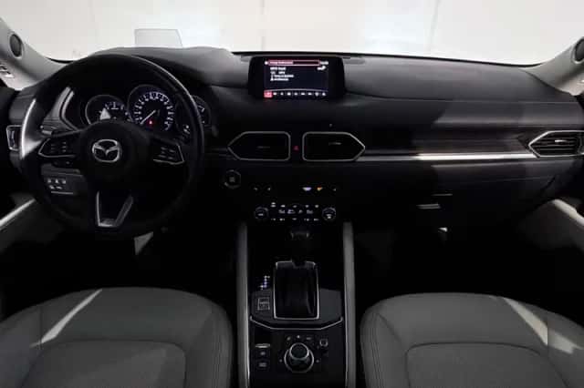 Mazda CX-5 (2018) thumbnail 2