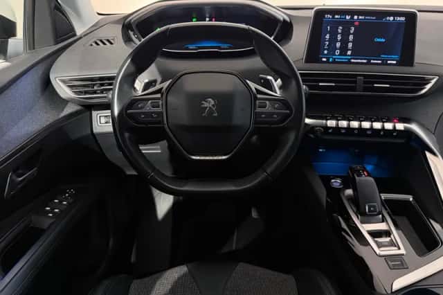 Peugeot 3008 (2019) thumbnail 16