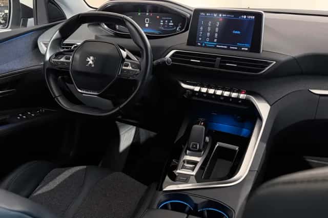Peugeot 3008 (2019) thumbnail 18