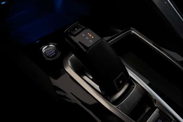 Peugeot 3008 (2019) thumbnail 36