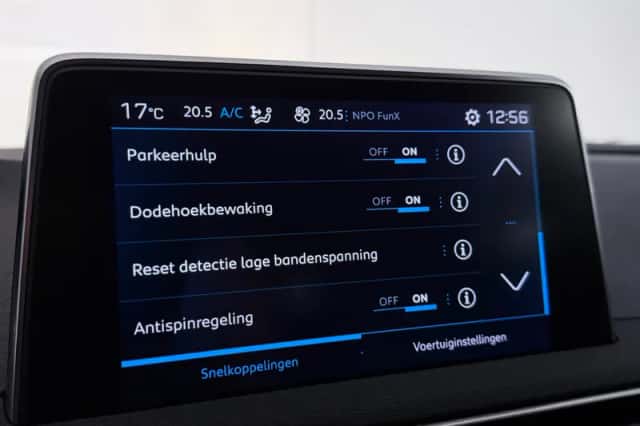 Peugeot 3008 (2019) thumbnail 45