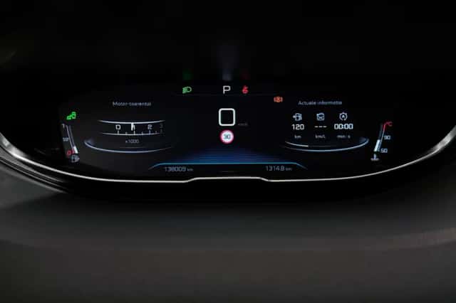 Peugeot 3008 (2019) thumbnail 49