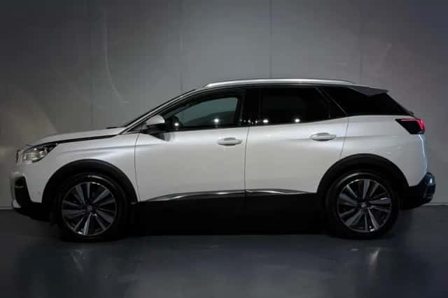 Peugeot 3008 (2019) thumbnail 6