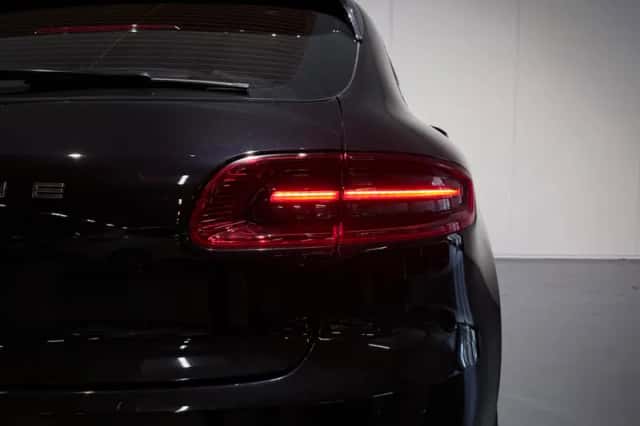 Porsche Macan (2014) thumbnail 17
