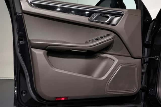 Porsche Macan (2014) thumbnail 29