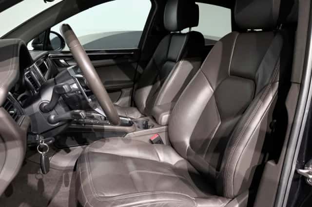 Porsche Macan (2014) thumbnail 4