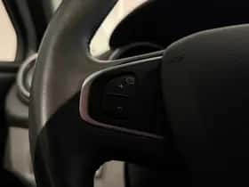 Renault Clio (2018) thumbnail 41