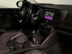 Renault Mégane (2018) thumbnail 19