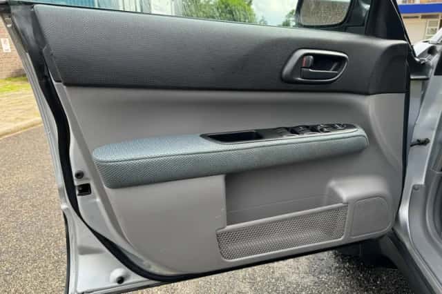 Subaru Forester (2006) thumbnail 15
