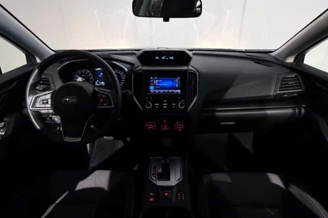 Subaru XV (2022) thumbnail 2