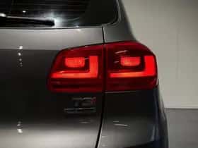 Volkswagen Tiguan (2013) thumbnail 16