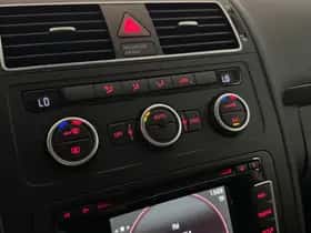 Volkswagen Touran (2014) thumbnail 34