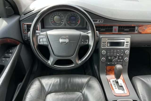Volvo V70 (2010) thumbnail 15