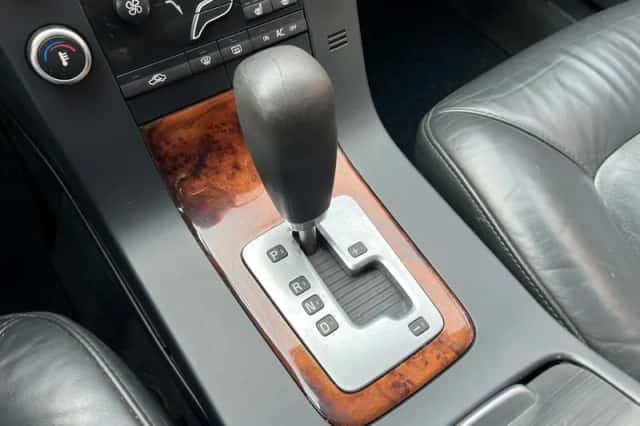 Volvo V70 (2010) thumbnail 16