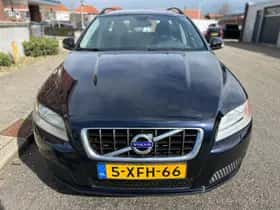 Volvo V70 (2010) thumbnail 8