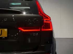 Volvo XC60 (2017) thumbnail 20