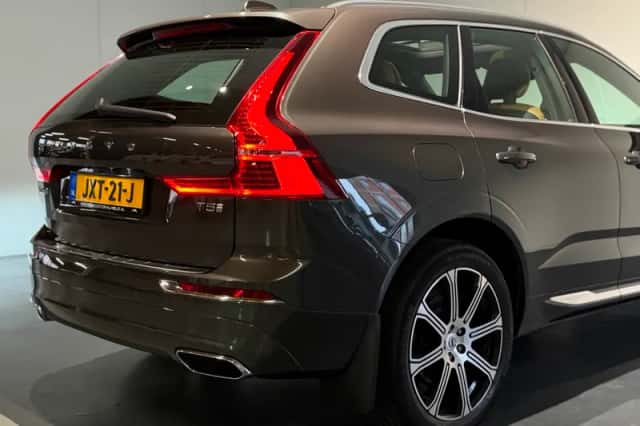 Volvo XC60 (2017) thumbnail 21
