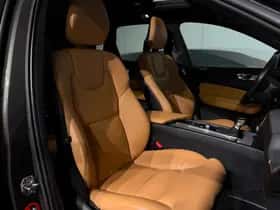 Volvo XC60 (2017) thumbnail 25
