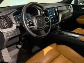 Volvo XC60 (2017) thumbnail 27