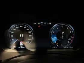Volvo XC60 (2017) thumbnail 48