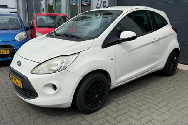 Ford Ka (2010) thumbnail 2