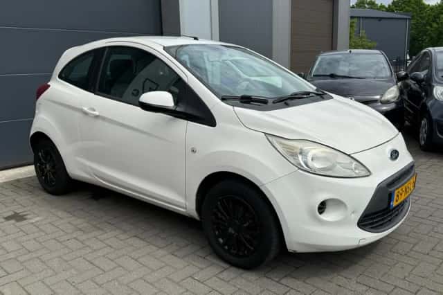 Ford Ka (2010) thumbnail 3