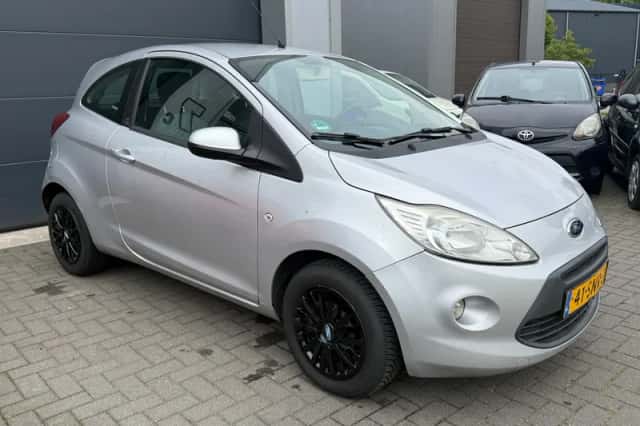 Ford Ka (2011) thumbnail 3
