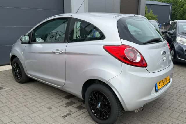 Ford Ka (2011) thumbnail 5