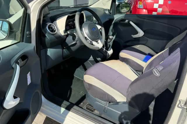 Ford Ka (2009) thumbnail 6